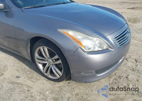 2009 Infiniti G37 Journey z USA, uszkodzony, nr VIN JNKCV64E89M601863